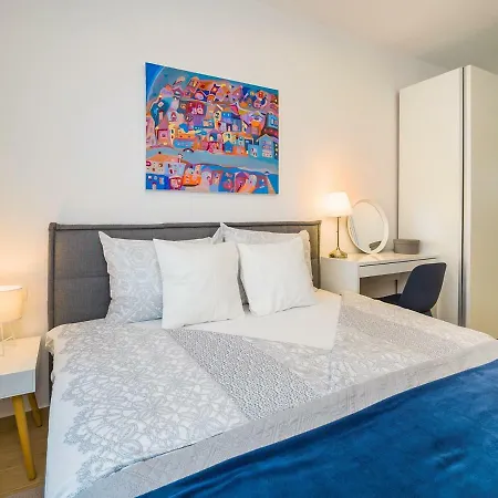 Adria Вилла Нивице