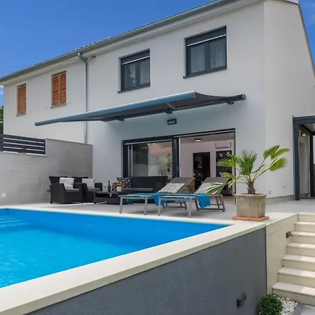 Adria Villa Njivice